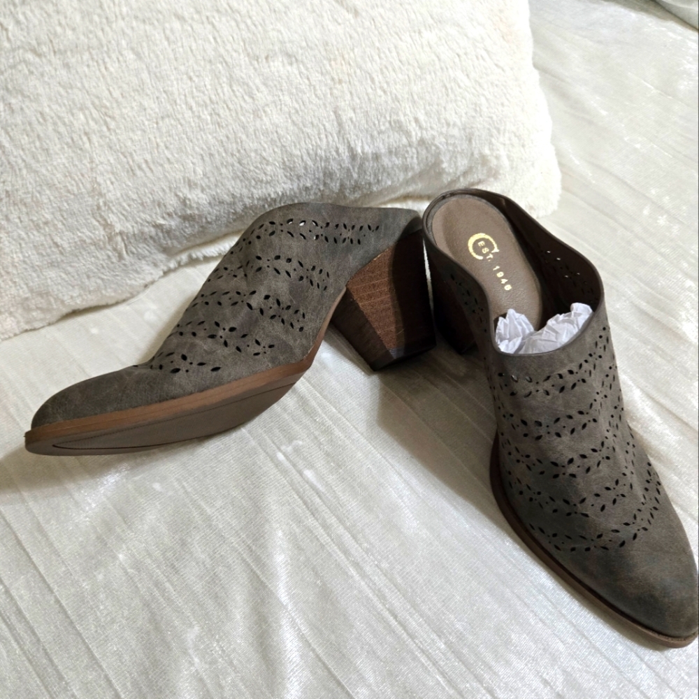 Gray Perforated Women's Mules Size 7. By C Est Never Worn!!